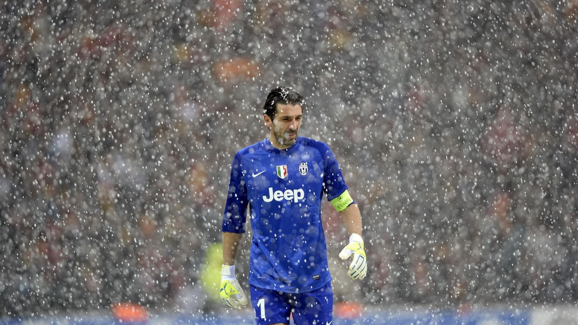 《PUBGMobile》“极限战场”冠军赛:团队操作火爆全场,震撼全网!